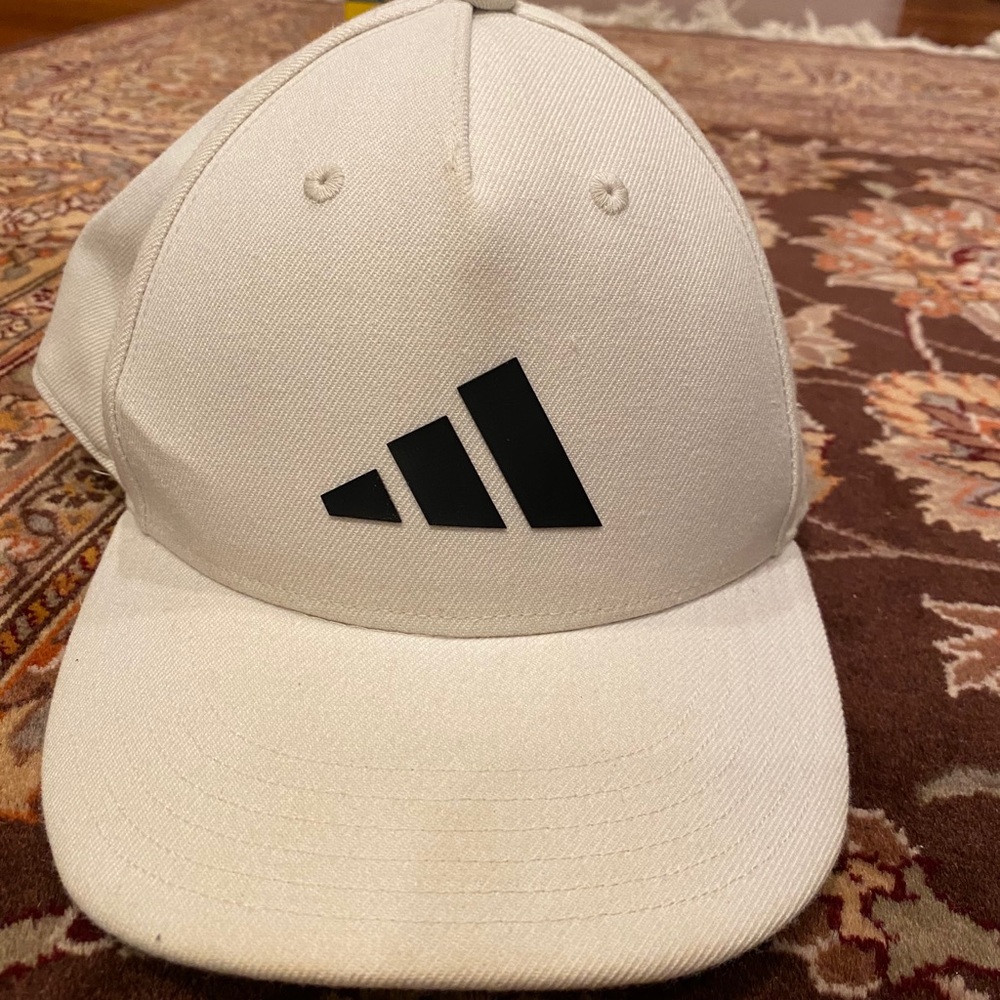 Three Stripe Life cream SnapBack